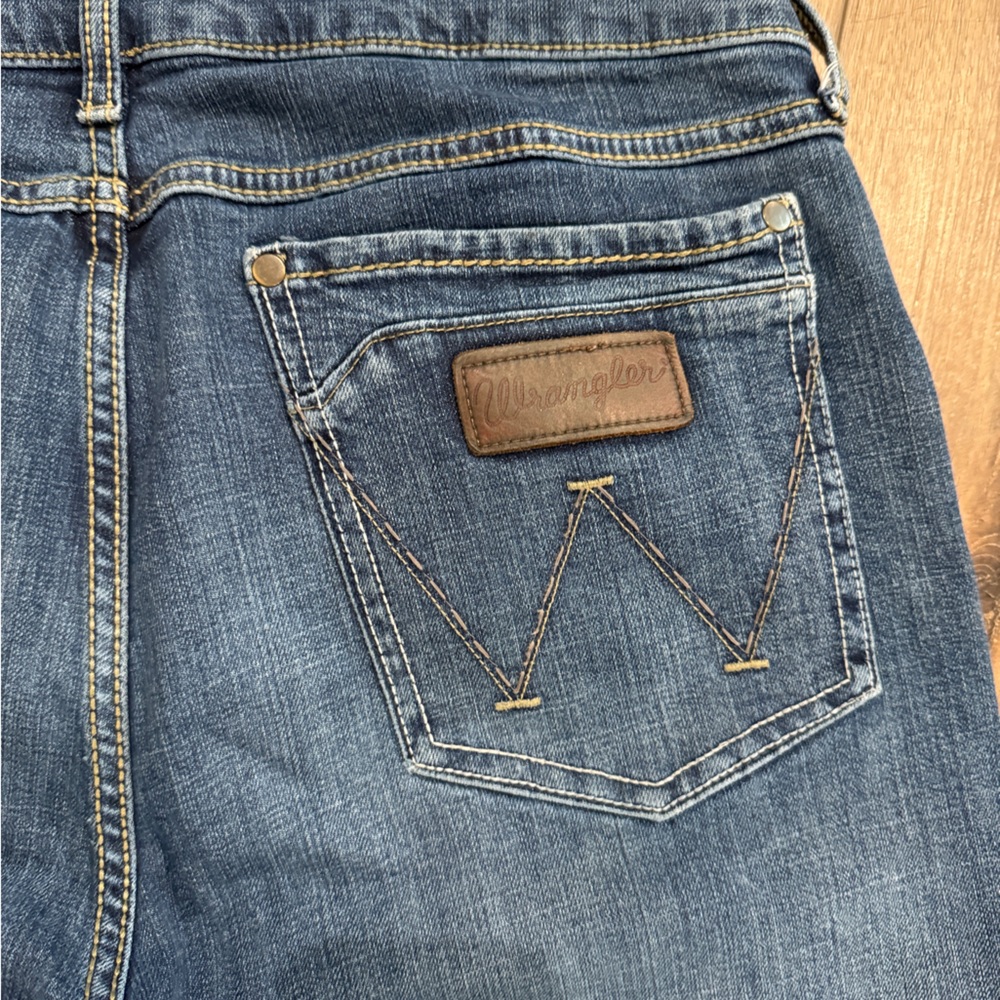 Wrangler Retro Slim Boot Cut Jeans